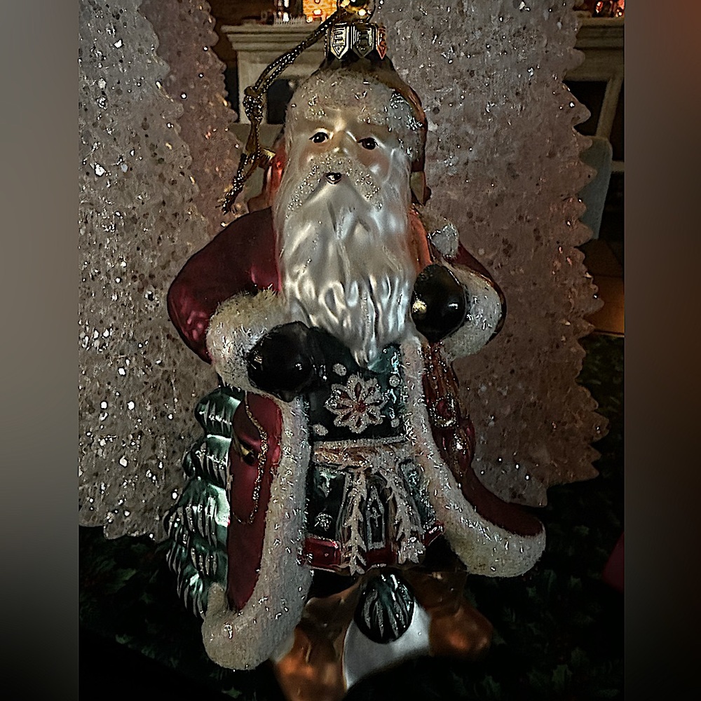 Stunning Fitz and Floyd Large Glass Santa Claus Ornament. in original packaging.
